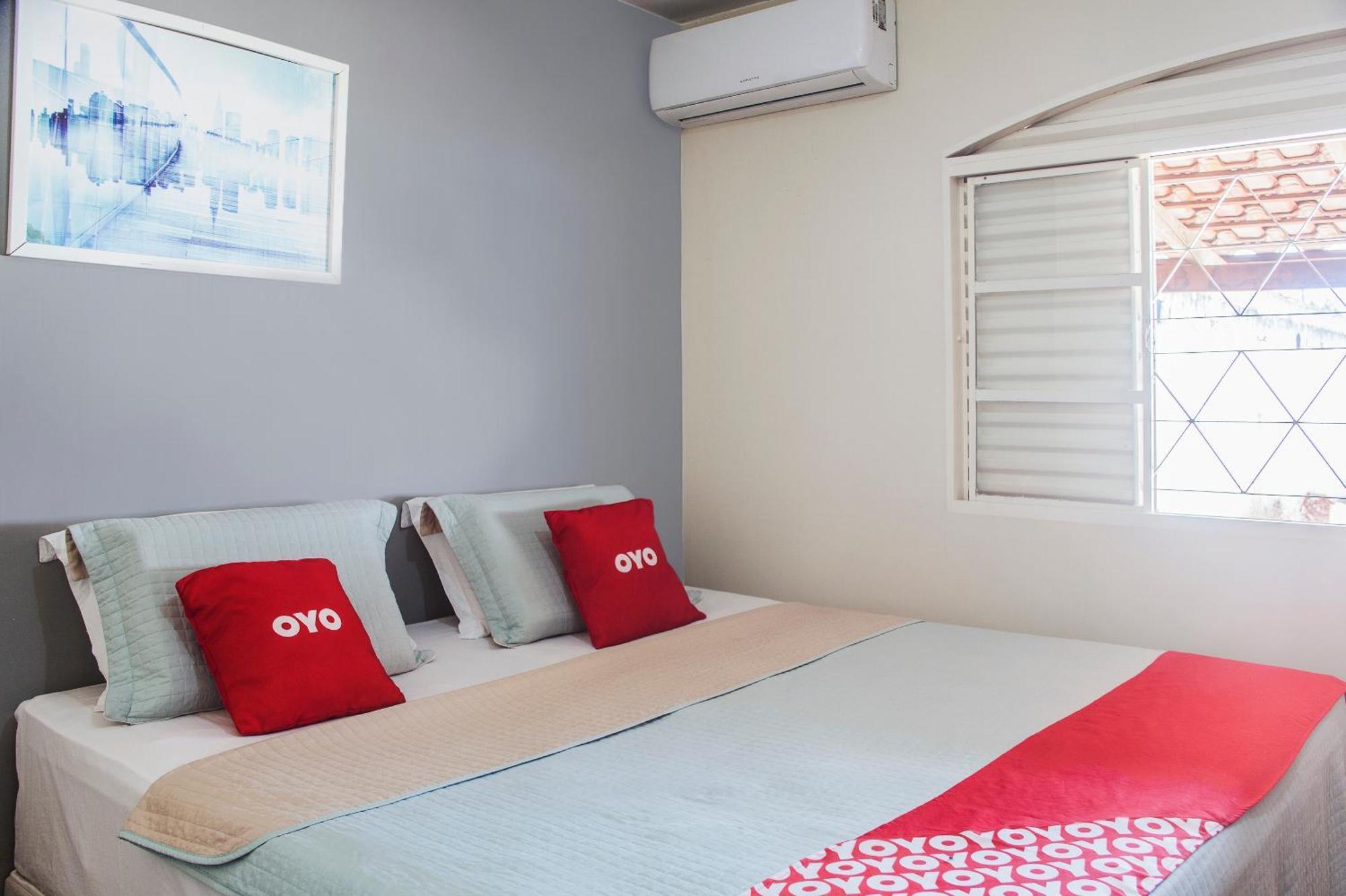 Oyo M&J Hotel Santo Antônio do Descoberto Eksteriør bilde